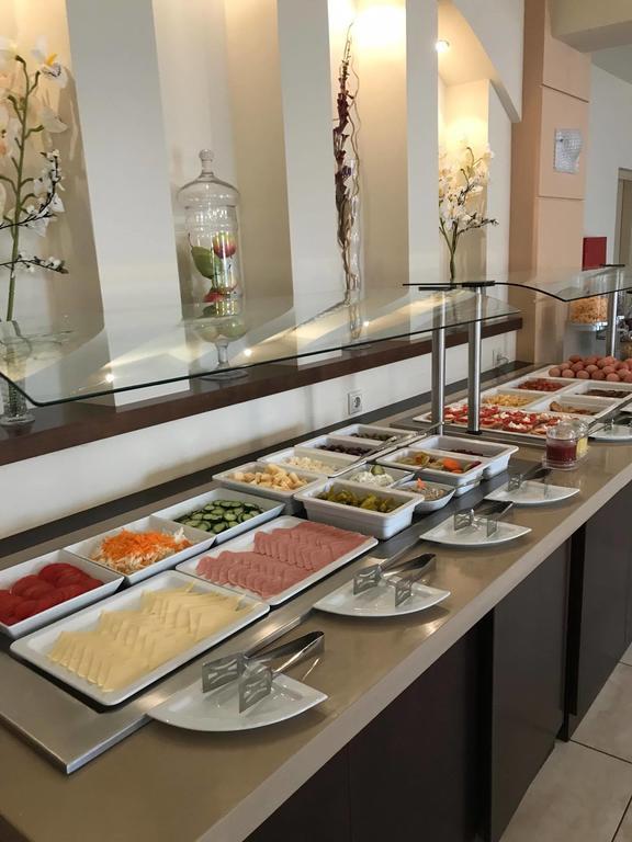Kateríni Regina Mare Hotel מראה חיצוני תמונה