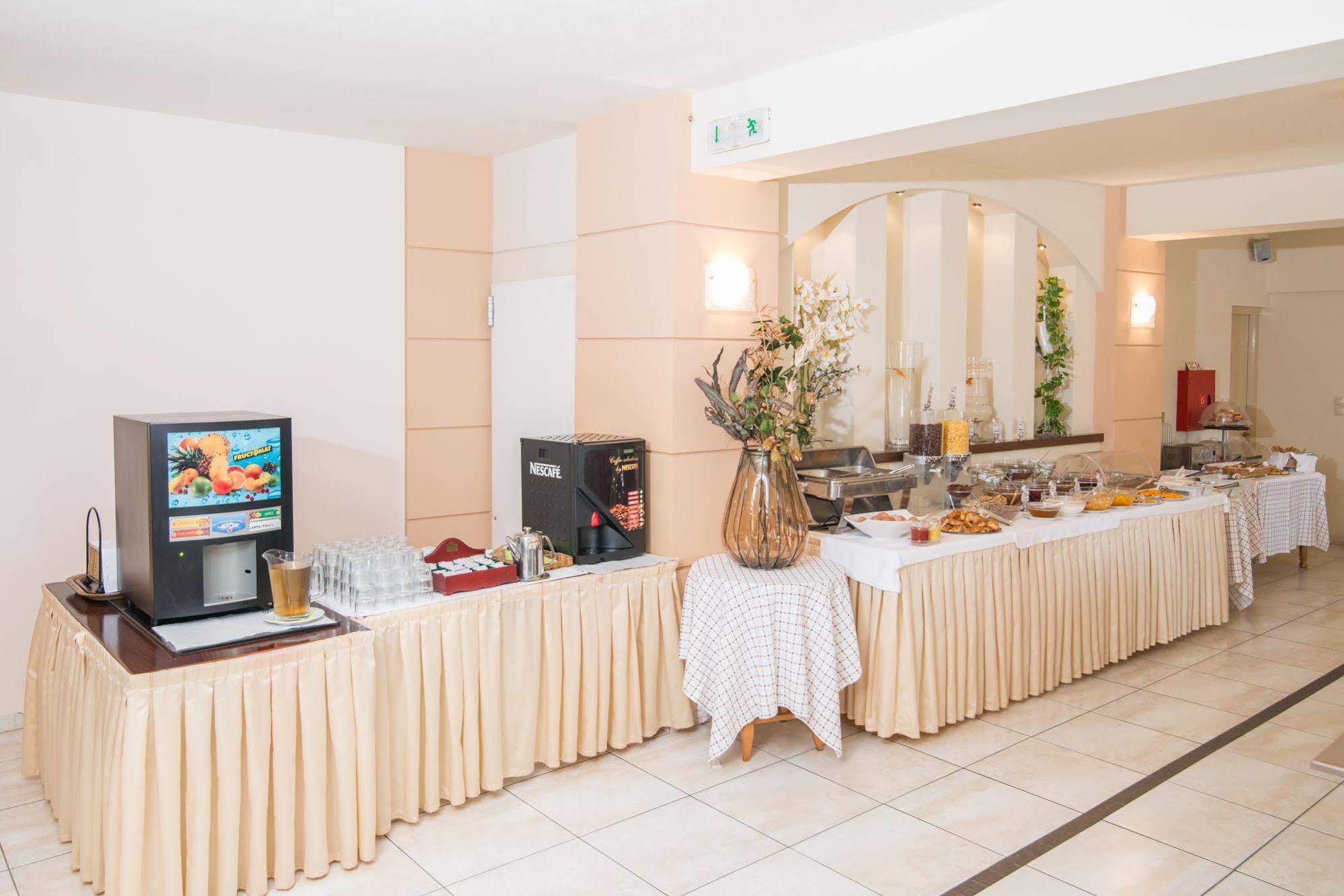 Kateríni Regina Mare Hotel מראה חיצוני תמונה