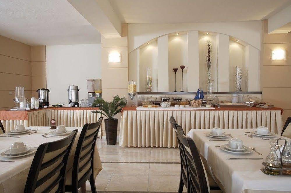 Kateríni Regina Mare Hotel מראה חיצוני תמונה